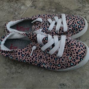 Jellypop Pink Casual Sneakers Shoes Leopard 8 Stretch Women’s